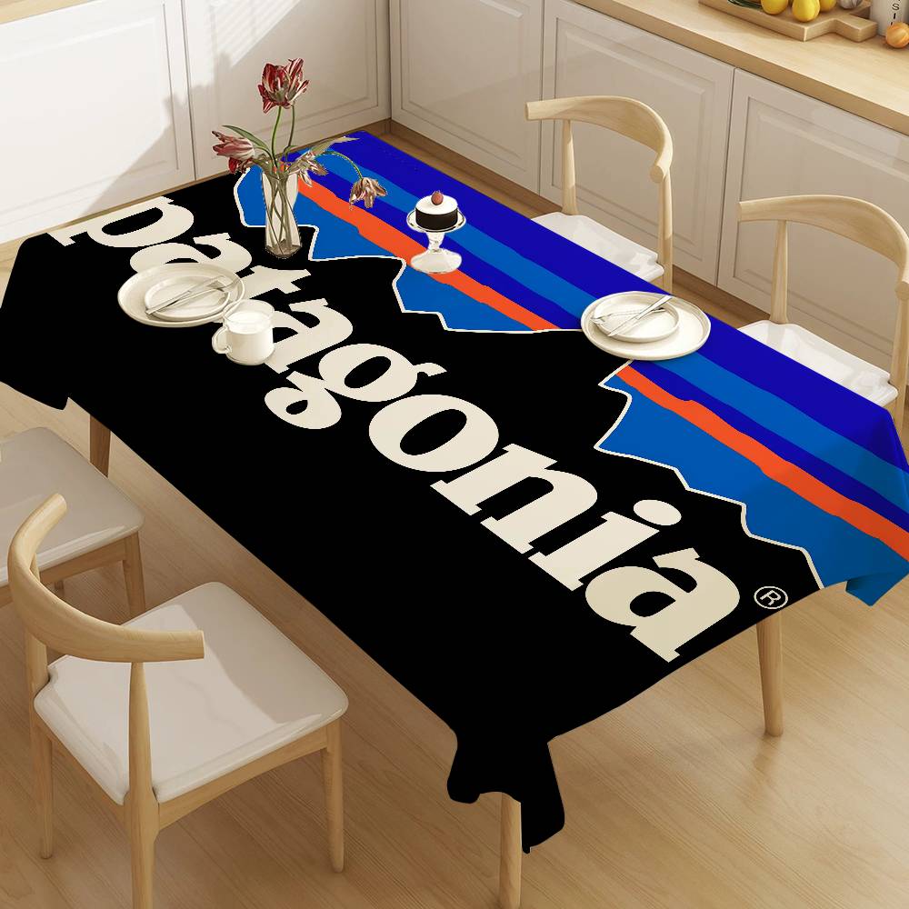 Home Textiles Today Logo - Taplak Meja Persegi Panjang Berlogo P-Patagonias,