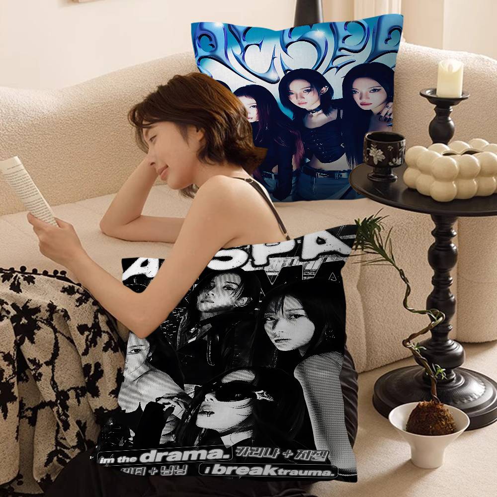Home Textiles Group - Sarung Bantal Kantor Girl Group Kpop